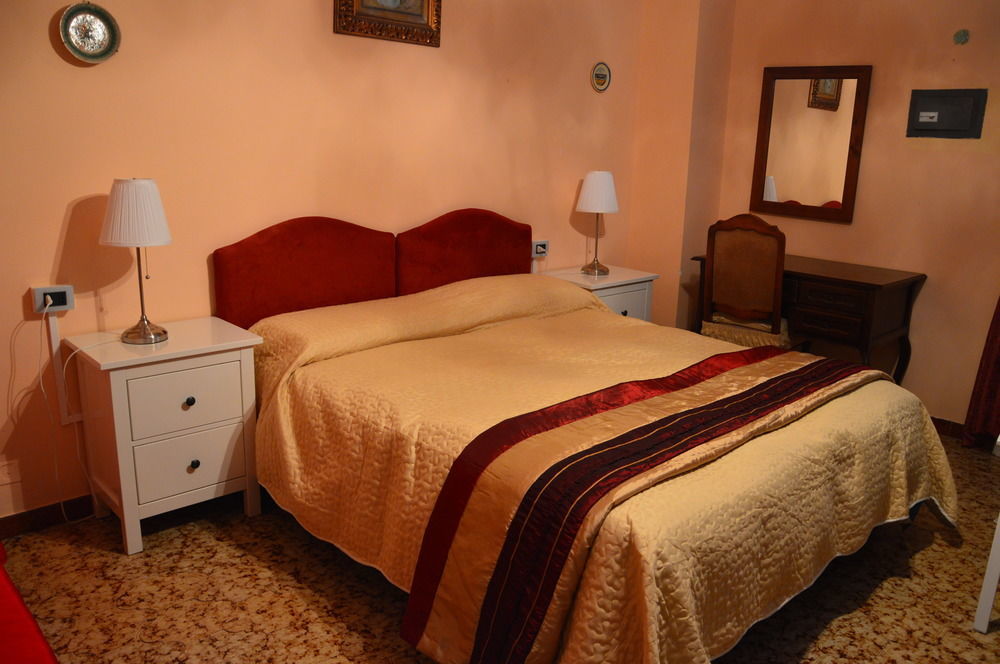 B&B La Terrazza Sul Mare Avola Exterior foto